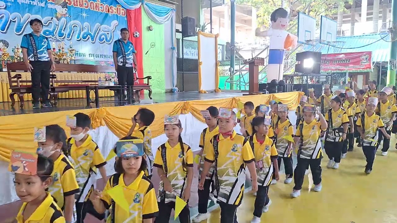 ขบวนพาเหรดและพิธีเปิดกีฬาสีสัมพันธ์ ประจำปีการศึกษา2567 โรงเรียนวัดหัวกระบือ