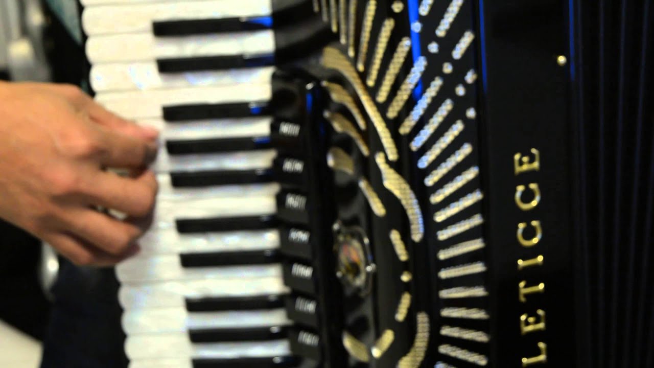 Video Aula Acordeon--É Disso Que o Velho Gosta.