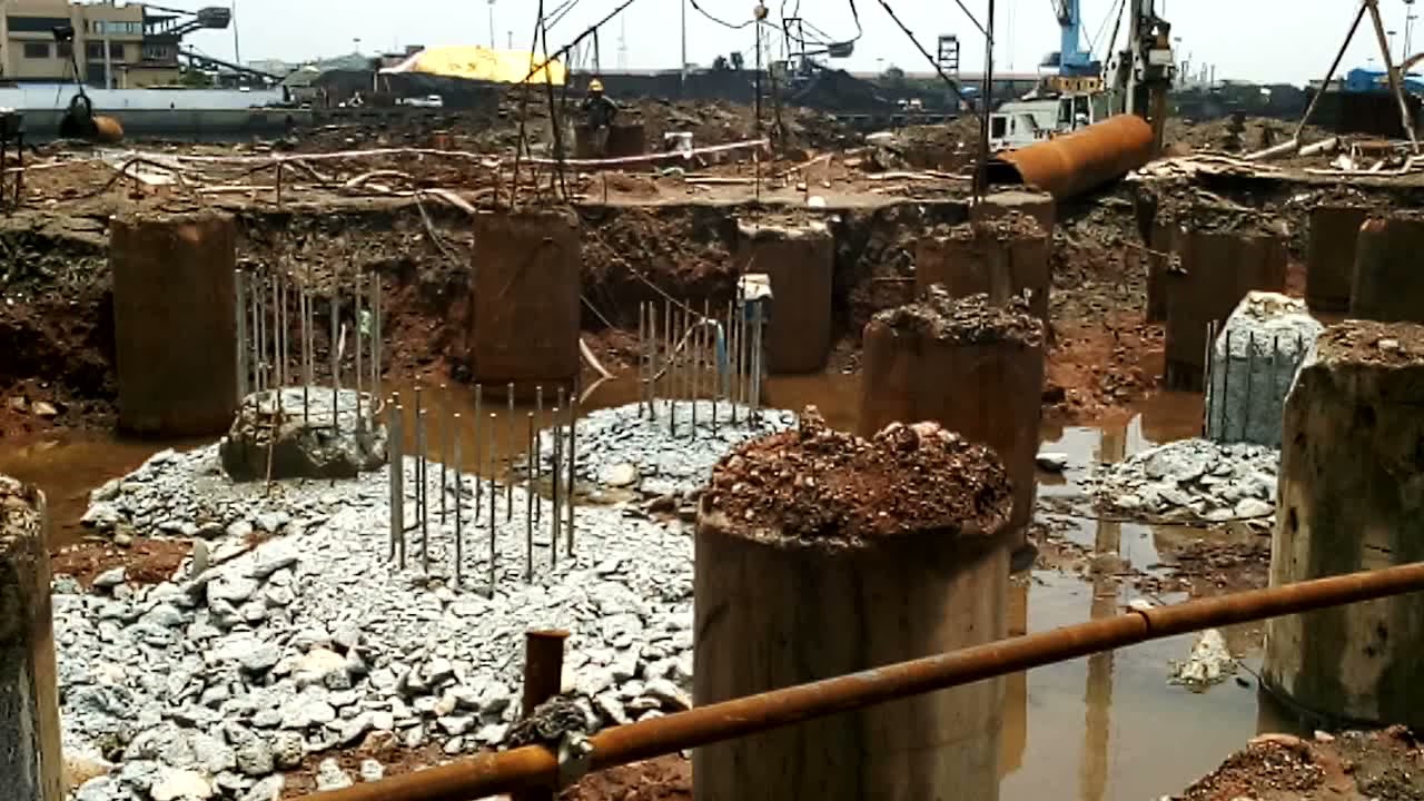 # Concrete pile head trimming #