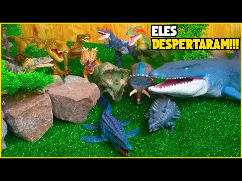 TYRANNOSAURUS REX VS ALBERTOSAURUS! Quem Será o Rei Dos Dinossauros Do Dino  Mundo, o Vale Encantado? 