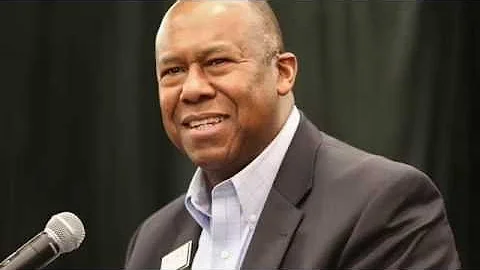 AASA President Alton Frailey