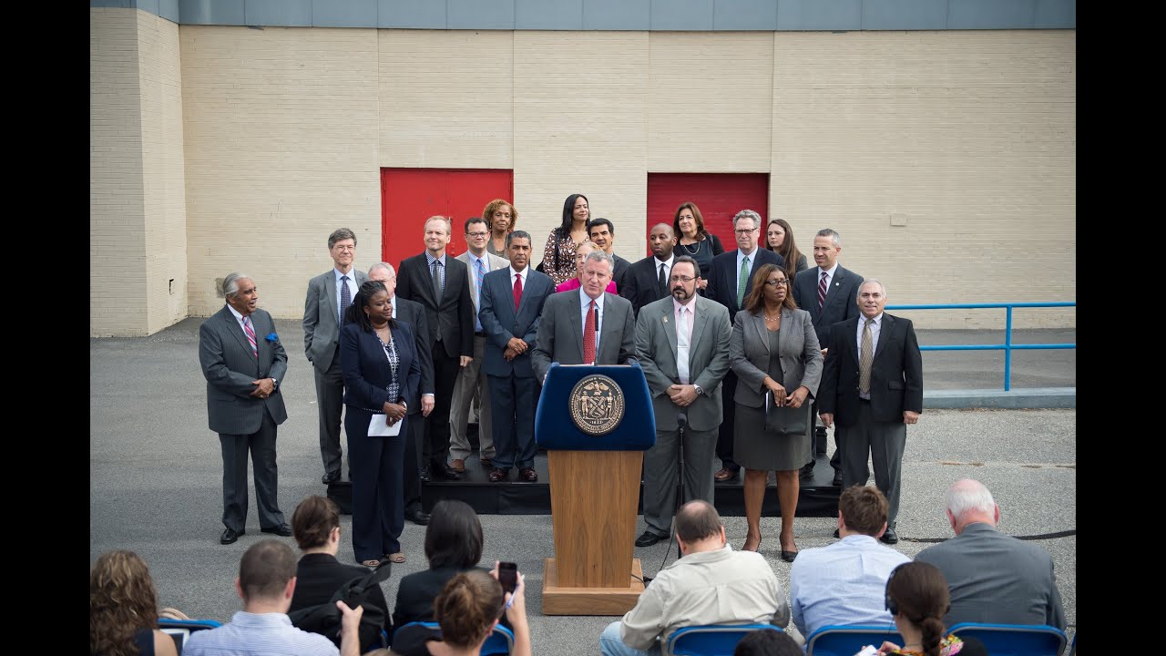 Mayor de Blasio Announces Major Solar Investment at City Schools mayor de blasio children