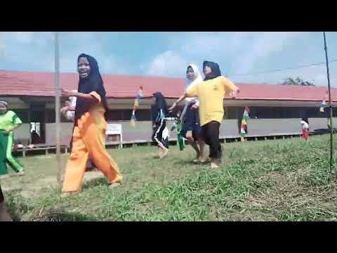 main bola rame-rame. #anaksmp# SMP Negeri Satu Atap 4 Dusun Selatan