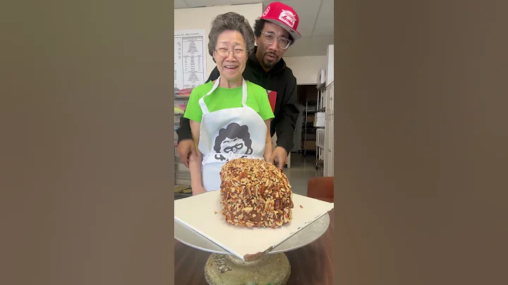 caramel pecan pound cake loaf w/ nationwide shipping included …text 832 888 7859 to order