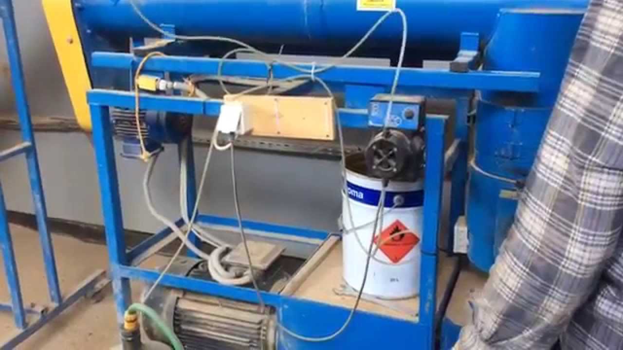 Mała linia produkcyjna o wydajności 250kg/h u producenta stołów
