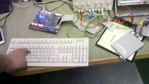 Simple Floppy Disk Drive Intstrument controlled by PS/2 Keyboard and FPGA