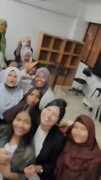 My girlss🤍                      #friends #shorts #kpop #chingu #kpopshorts #classparty