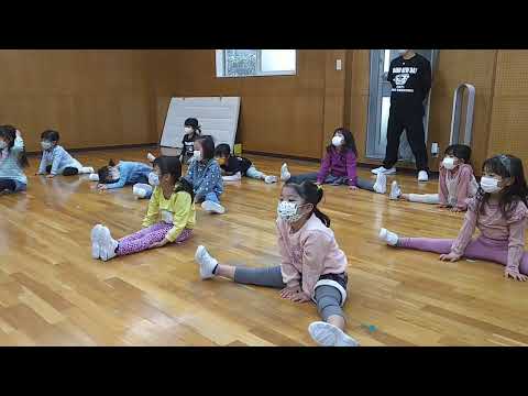 柔軟体操ストレッチ リトミック体操日曜日クラス キッズガーデン武蔵小杉教室 指導 梶原和歌子 小林杏純 石田恵也 2022,1,16