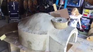 wood fired Pizza oven build cast from perlite concrete how to