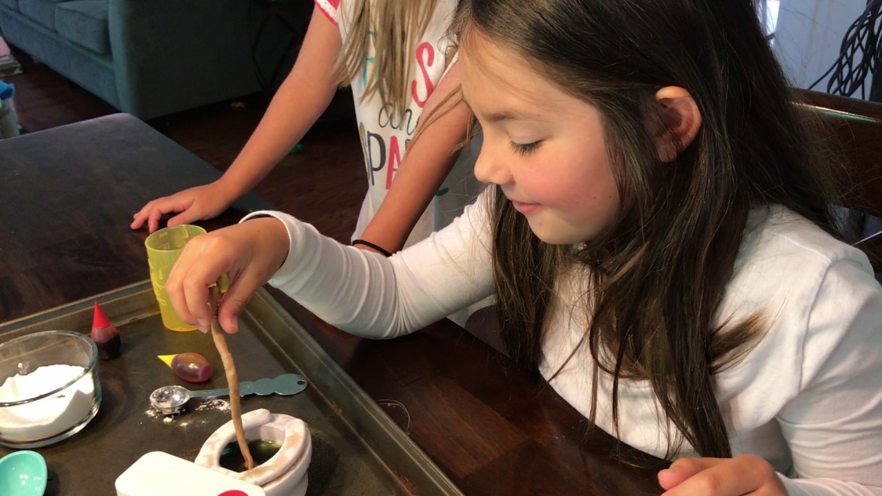 Overflowing Toilet Emergency - That's Gross Science Lab