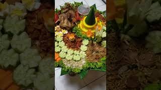 Tumpeng Ayam Kdanung Bekakak  Pawon Mak Ani 