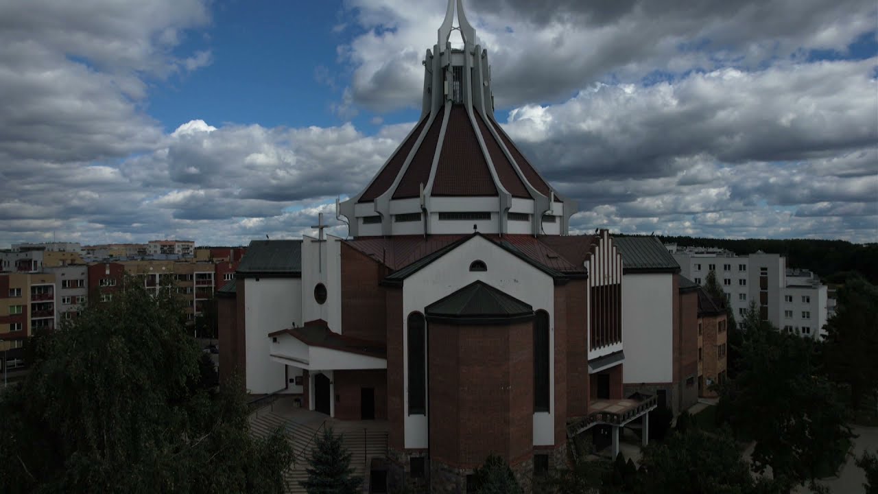 Białystok - kościół pw. Ducha Świętego z drona