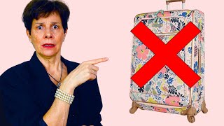 7 Travel Items Stylish Women Won't Use screenshot 3