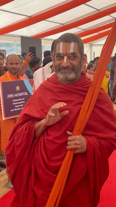 His Holiness Sri Sri Thridandi Chinna Jeeyar Swami arrives the auditorium #mustwatch #celebration