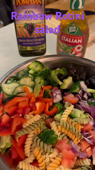 Italian style rotini salad with ready made Italian dressing 👍#easyrecipe #vegetables