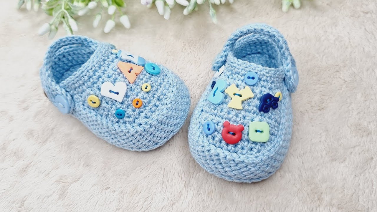 Crocs de Crochê Para Bebê - 9 cm - Fio Amigurumi/ Bella/ Charme.