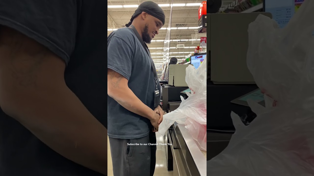 Swiping your food stamp card before somebody sees you 😂😂😂 . 