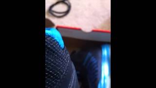 Unboxing & Review of the Nike Hyperdunks 2012