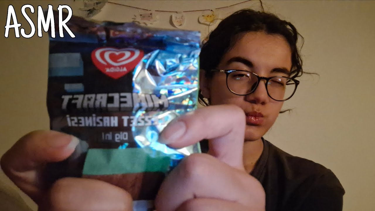 asmr / crinkle sounds / 