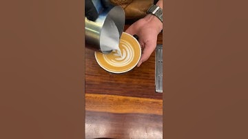 Simple tulip 🌷 latte art #coffee #tutorial #latteart #coffeeart #coffeedecoration #brewmaster2415