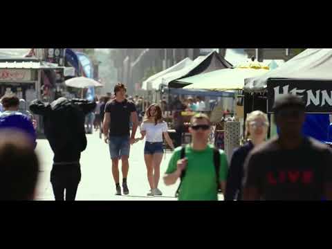 Kissing Booth - Elle and Noah sneaking around