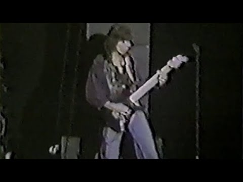 RATT - Lay It Down (live 1989) Tokyo