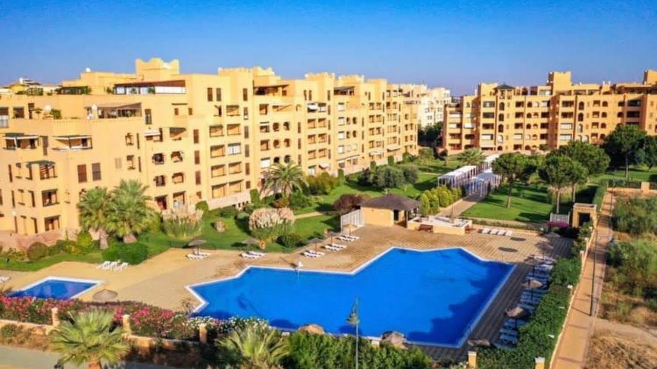 Apartment on The Beach Front with Free Fibre Internet and Air Conditioning | Spain 🌟
