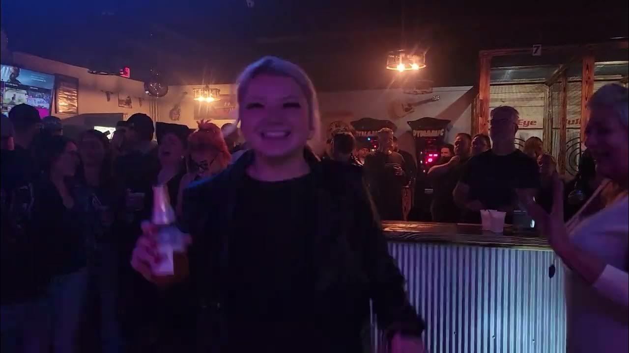 Hubie Ashcraft band live at Ft Wayne best country bar Knockin boots