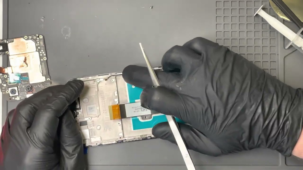 Wymiana wyświetlacza Motorolllla E22 dla Pani Iwony