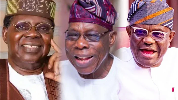 SEE MOMENT OBASANJO STOP TO GREET EBENEZER OBEY LIVE AT AYODELE FAYOSE 65TH BIRTHDAY IN LAGOS 