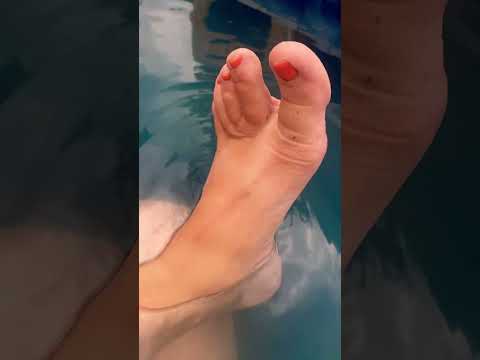 Soaking my toes. Wrinkled  wet foot. #feetcommunity #feetshorts  #feet