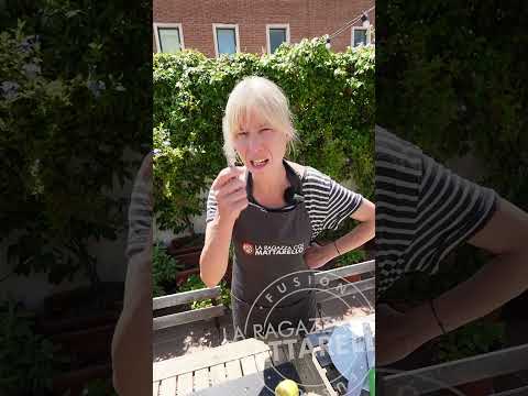Ensalada de melón con jamón ibérico y mozzarella ~ Entrantes Fusión Paso a paso en tres minutos Recetas ~ La ragazza col mattarello Ensalada de melón con jamón ibérico y mozzarella ~ Entrantes Fusión Paso a paso en tres minutos Recetas ~ La ragazza col mattarello