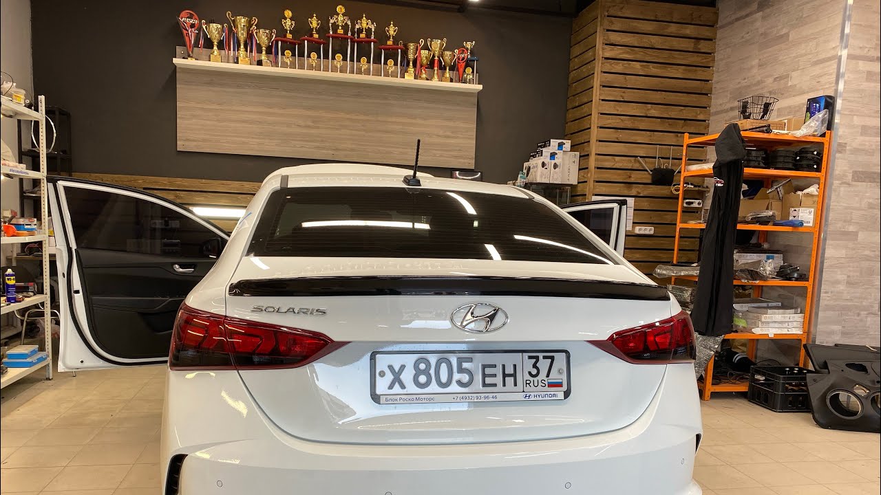 Аудиосистема за 27800 рублей. Автозвук в Hyundai Solaris