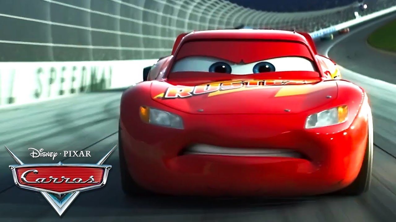 A corrida de abertura  Pixar Carros 