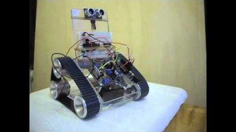 spaik robottino con arduino e sensore di distanza