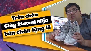 Trên Chân Giày Xiaomi Mija 2018, So Sánh Với Bitis Hunter X 2018