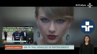 Report from TV Cultura, with fans of Taylor Swift and me talking about Cyndi Lauper, here at home :)