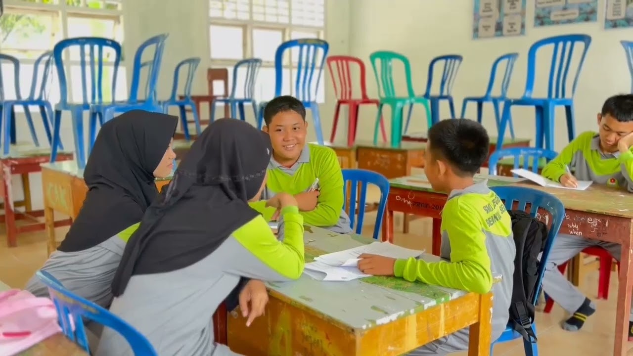 PERILAKU MAZMUMAH DAN MAHMUDAH DI SEKOLAH