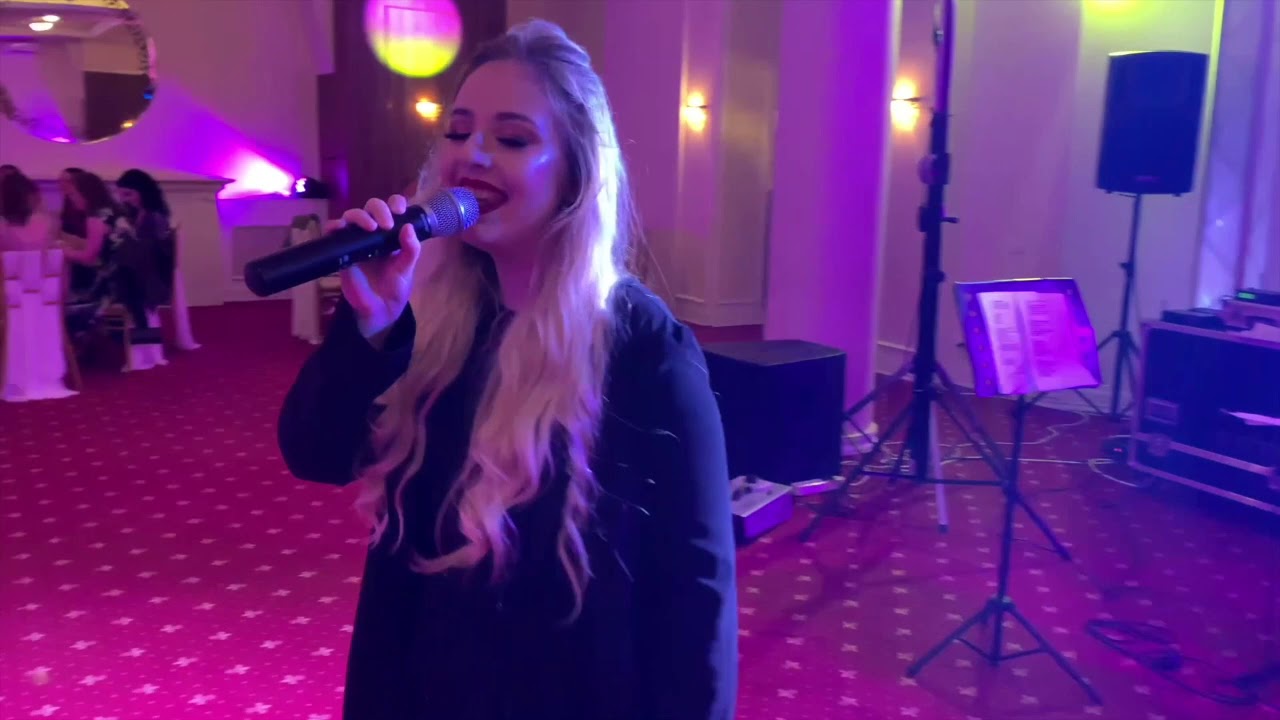 Formatie Nunta PrimaBand - Solista Olivia - Reem Ballroom