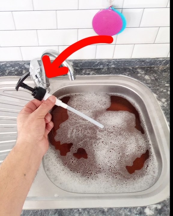 Erkaklar va ayollar ortasidagi erotik jinsiy aloqa emas Qattiq gangbang