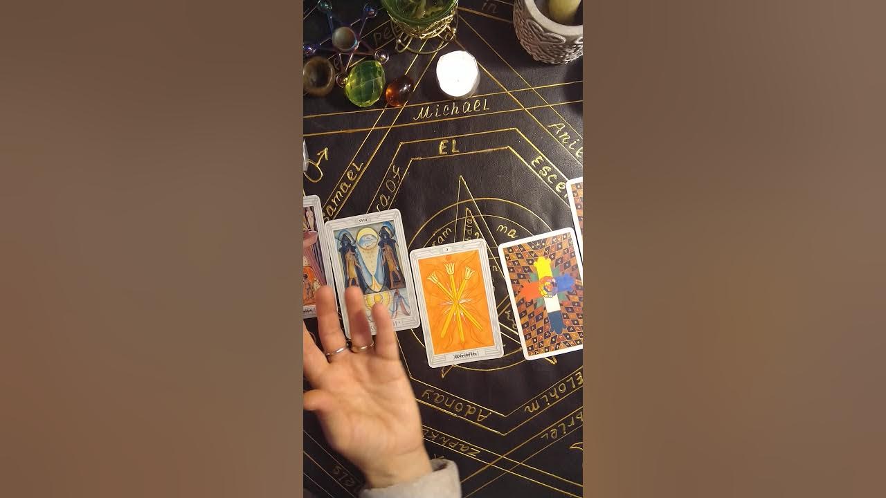 Фото когда таролог себе делает расклад юмор. Смешное фото когда таролог себе делает расклад. Лучшие тарологи. Таролог москва. Светлана иванова астролог.