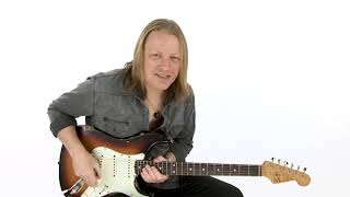 Video voorbeeld van "Matt Schofield Guitar Lesson - Slow Blues Breakdown - Blues Speak"