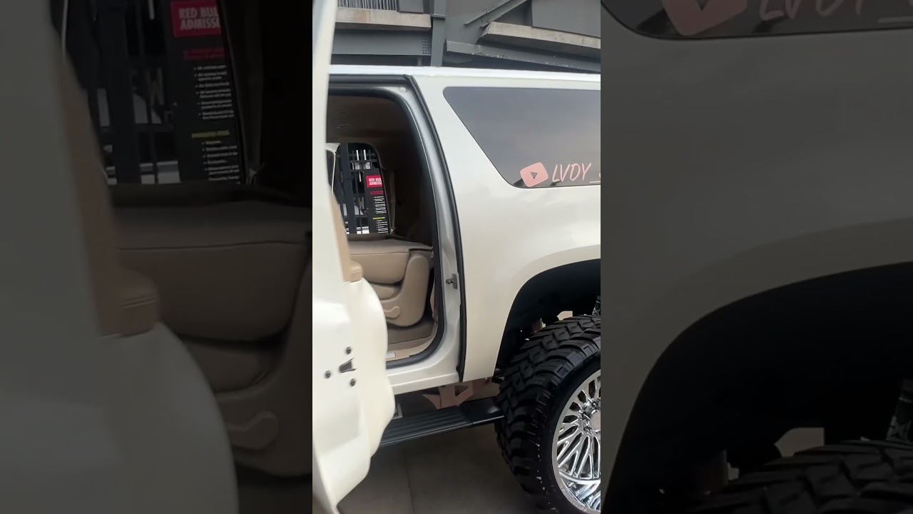 Lifted Cadillac Escalade 🔊 