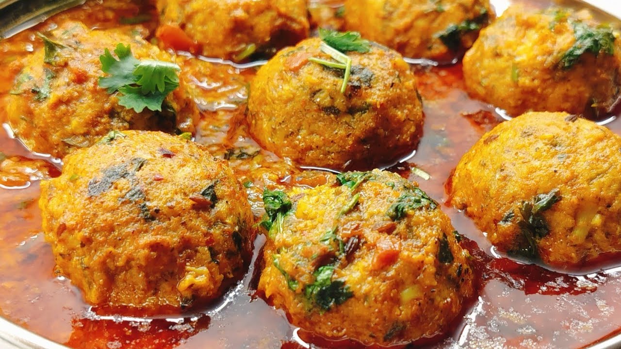 Gobhi Kofta Curry l Cauliflower Kofta Curry l Gobi kofta Curry l Gobhi ...