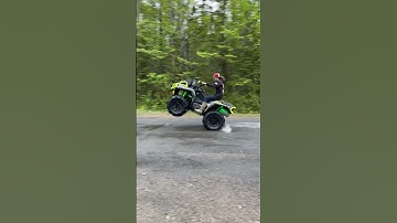 Atv wheelie (Can-Am Outlander XMR 850)