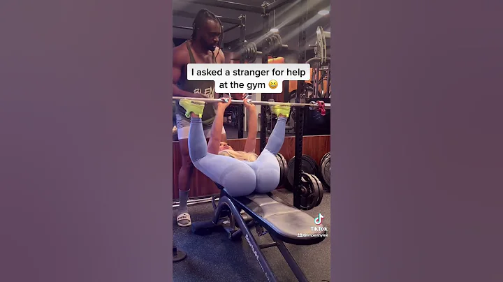 at the gym doing everything wrong #gym #fitness #training #prank #gymprank #leggings #girlfitness - DayDayNews