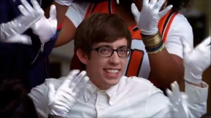 Sit down you're rocking the boat performance 1x01
