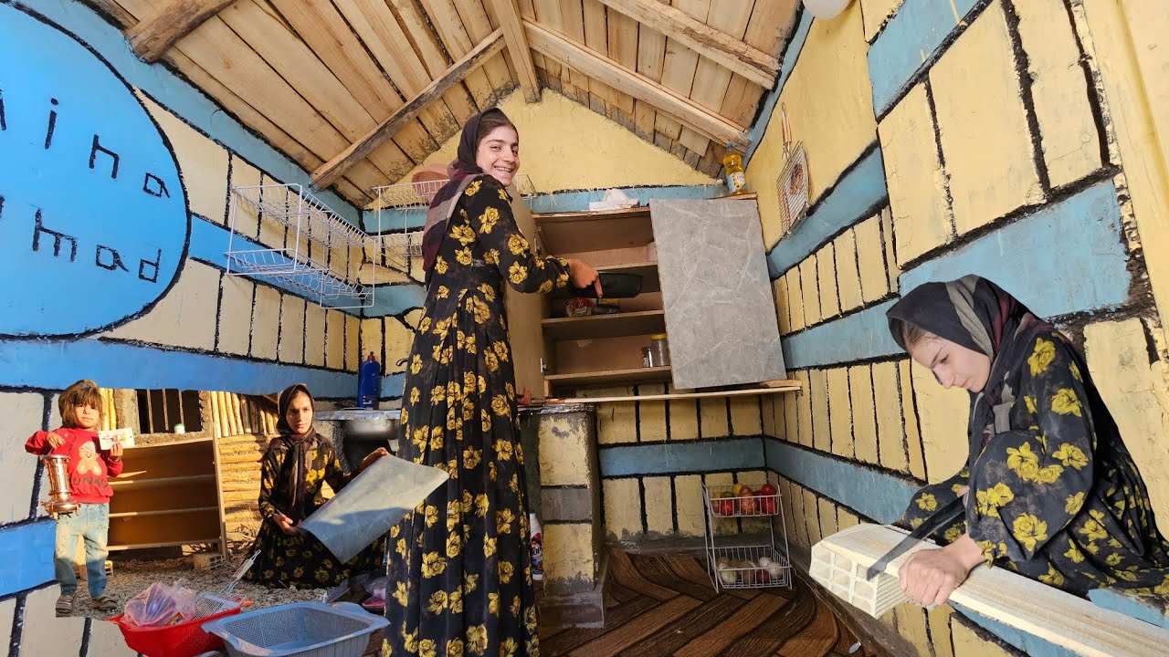 Трудолюбивая кочевница: устанавливаем шкафы для Мины в горах! 💪