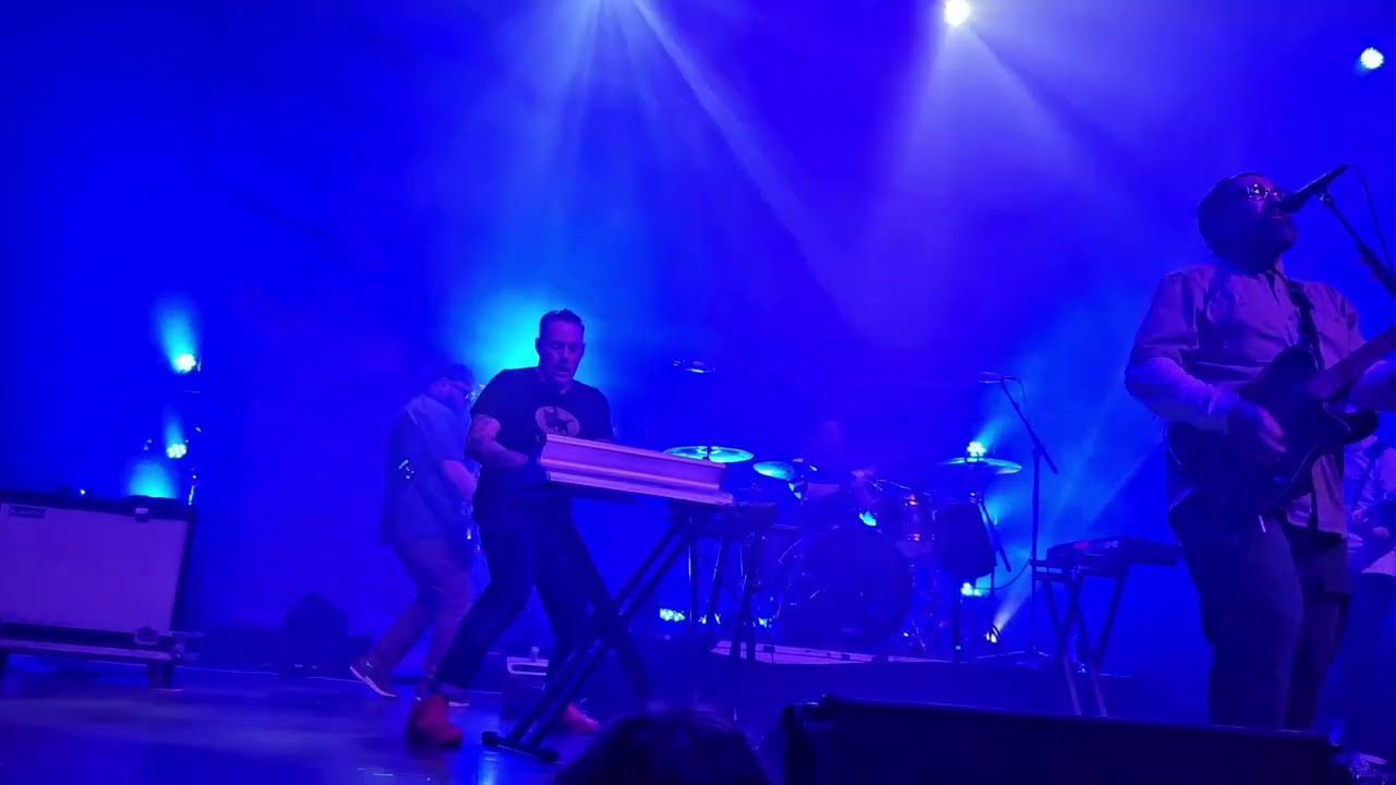 Motion City Soundtrack - Some Wear A Dark Heart - Dallas 11-22-25