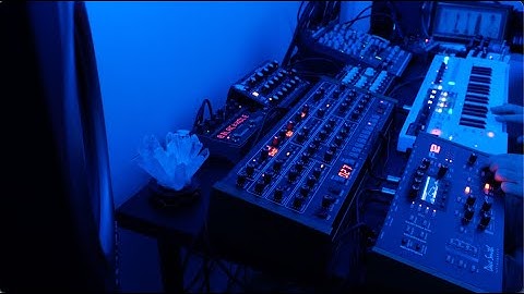 Xi // Ambient Session with Prophet 6, Prophet 12, Minitaur, Mono Lancet 